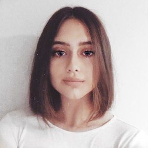 Meet your Posher, Naomi